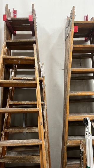 Escalera de madera homologada 10-9-8-7 Peldaños .