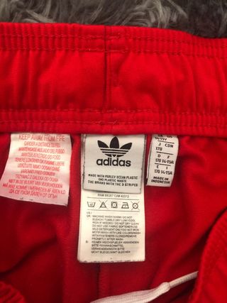 Pantalón Adidas Rojo Rayas Blancas