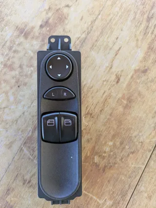 Botonera Mercedes Vito