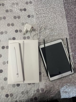 iPad 7ª Gen 10.2 Plata + Apple Pencil