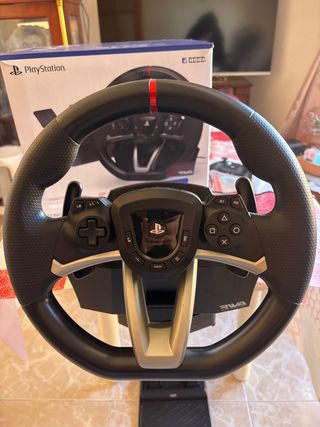 Volante y Pedales Hori PS5/PS4