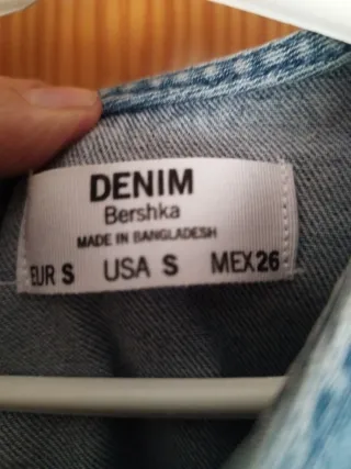 Vestido tejano con volantes