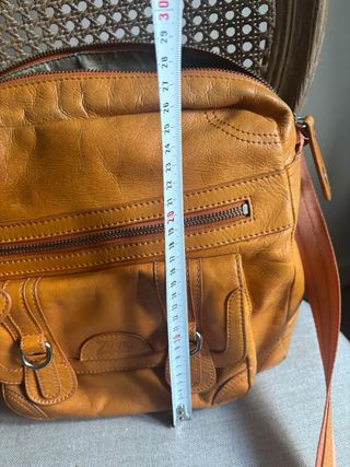 Bolso de piel naranja