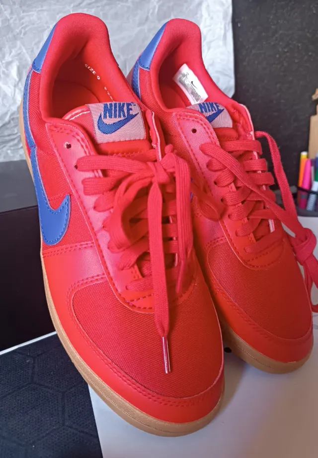 Zapatillas Nike Rojas y Azules