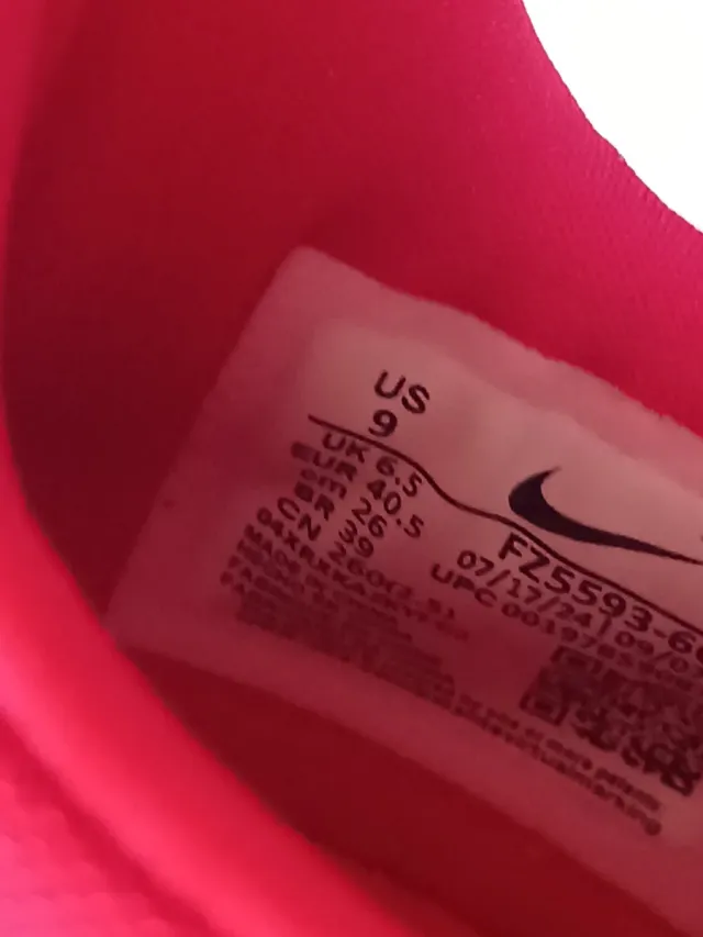 Zapatillas Nike Rojas y Azules