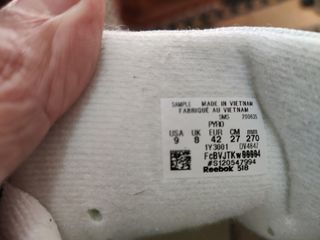 Se vende zapatillas Reebok nueva sin