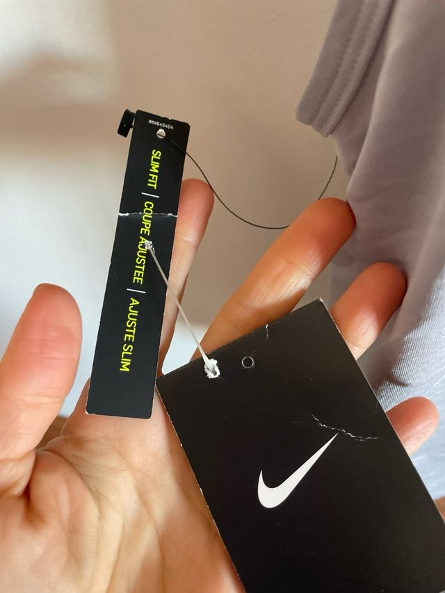 Top sportivo Nike Pro grigio NUOVO