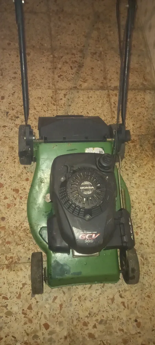 Cortacésped green cut con motor honda