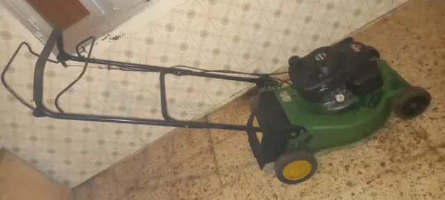 Cortacésped green cut con motor honda