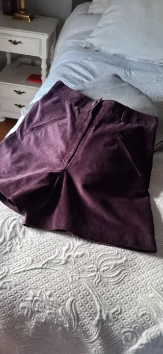 Pantalón de ante morado