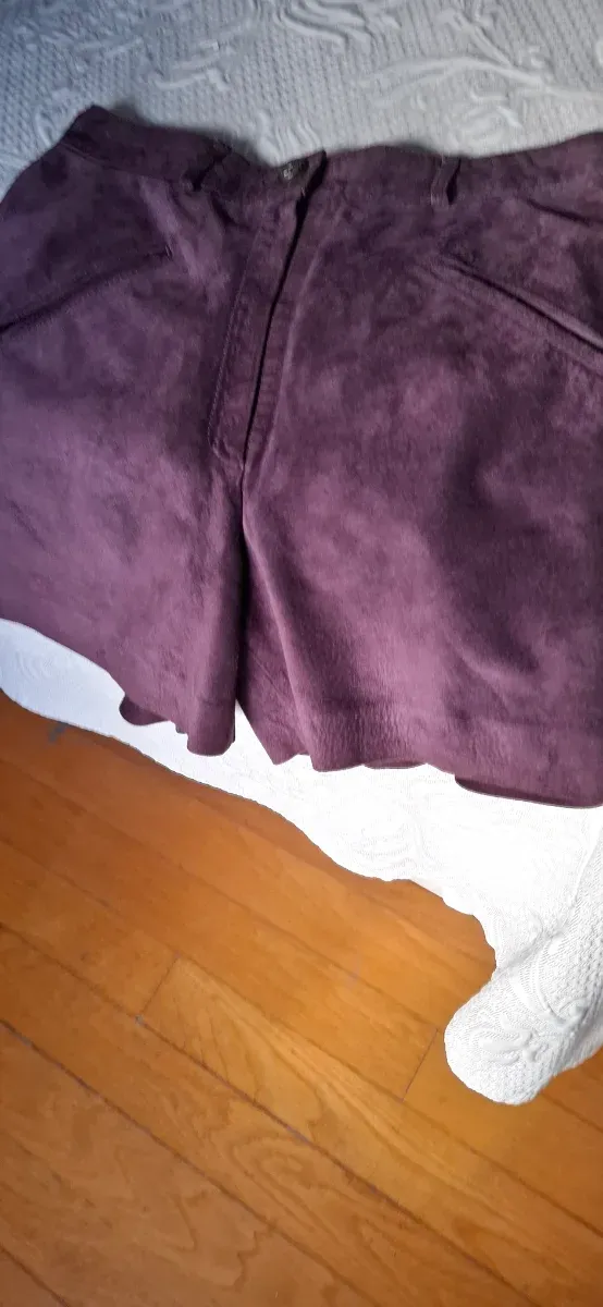 Pantalón de ante morado