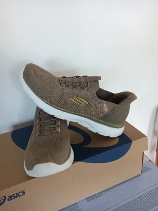 Zapatillas Skechers Swift Fit Marrón/Dorado