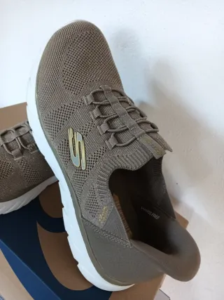 Zapatillas Skechers Swift Fit Marrón/Dorado