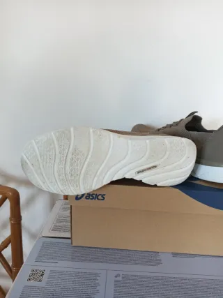 Zapatillas Skechers Swift Fit Marrón/Dorado