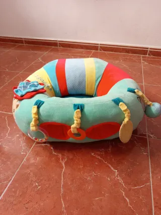 Cojín actividades Sophie la Girafe bebé