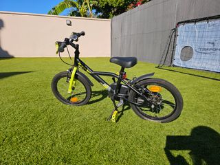 Bicicleta niño 16 BTWEN - ¡Casi nueva!