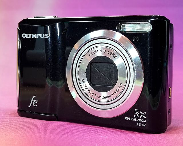 OLYMPUS FE 47 Black 0302A