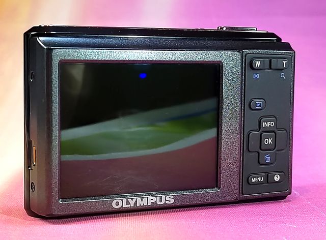 OLYMPUS FE 47 Black 0302A