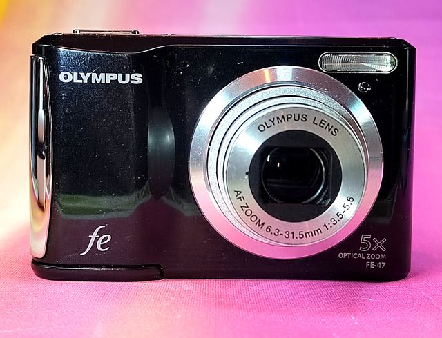 OLYMPUS FE 47 Black 0302A