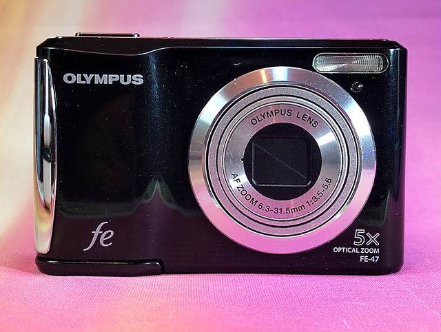 OLYMPUS FE 47 Black 0302A