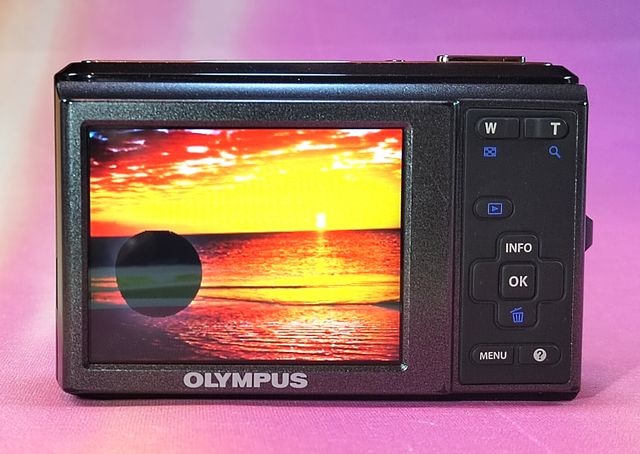 OLYMPUS FE 47 Black 0302A