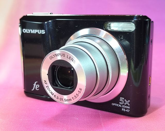 OLYMPUS FE 47 Black 0302A