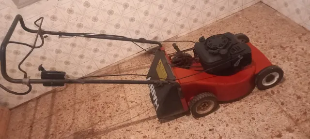 Cortacésped Harry Rojo