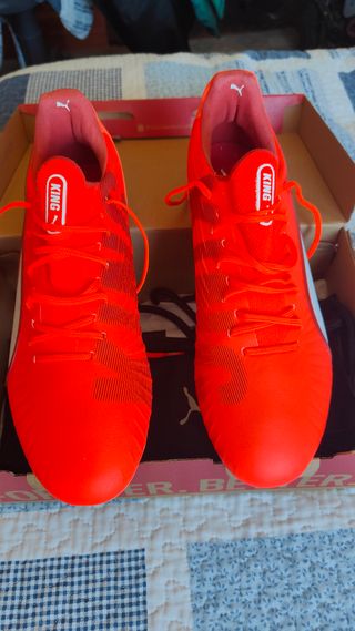 Botas Fútbol Puma King Ultimate FG/AG. Talla 41