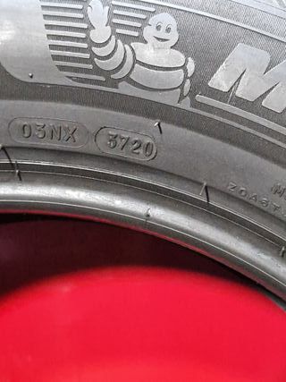 [R. 1655] - 215 60 17 96H NEUMÁTICOS MICHELIN