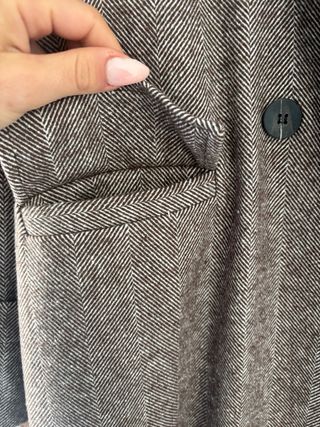 Cappotto spigato marrone con cartellino