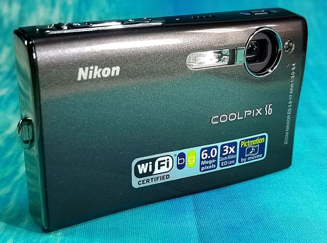 Nikon Coolpix S6 Wifi Silver 2407S