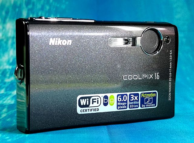 Nikon Coolpix S6 Wifi Silver 2407S