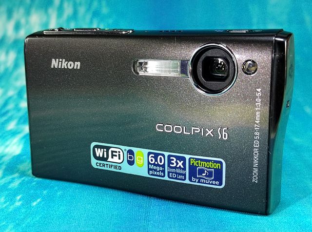 Nikon Coolpix S6 Wifi Silver 2407S