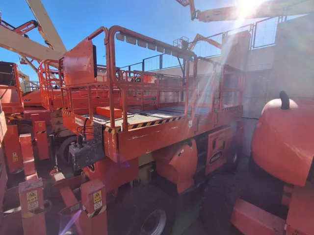 Tijera JLG 3394RT 12 metros