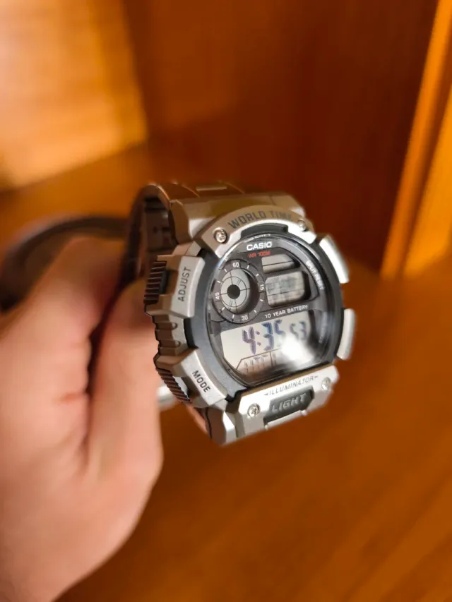 Reloj Casio G-Shock AE-1400WHD-1AVDF