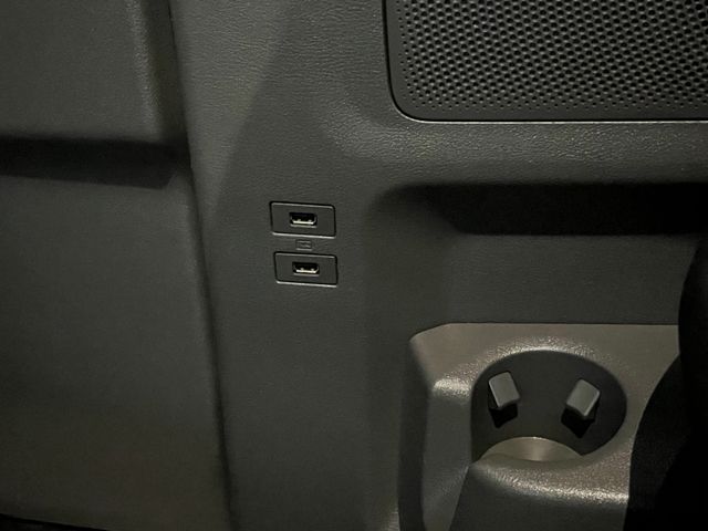 Ford Tourneo Custom 2021