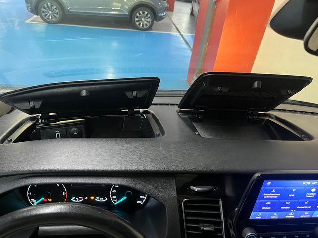 Ford Tourneo Custom 2021