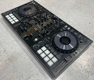 Pioneer DJ DDJ-800 + Funda Magma (012893)