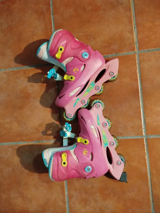 Patines en línea rosas.Decatlhon Talla 34 .