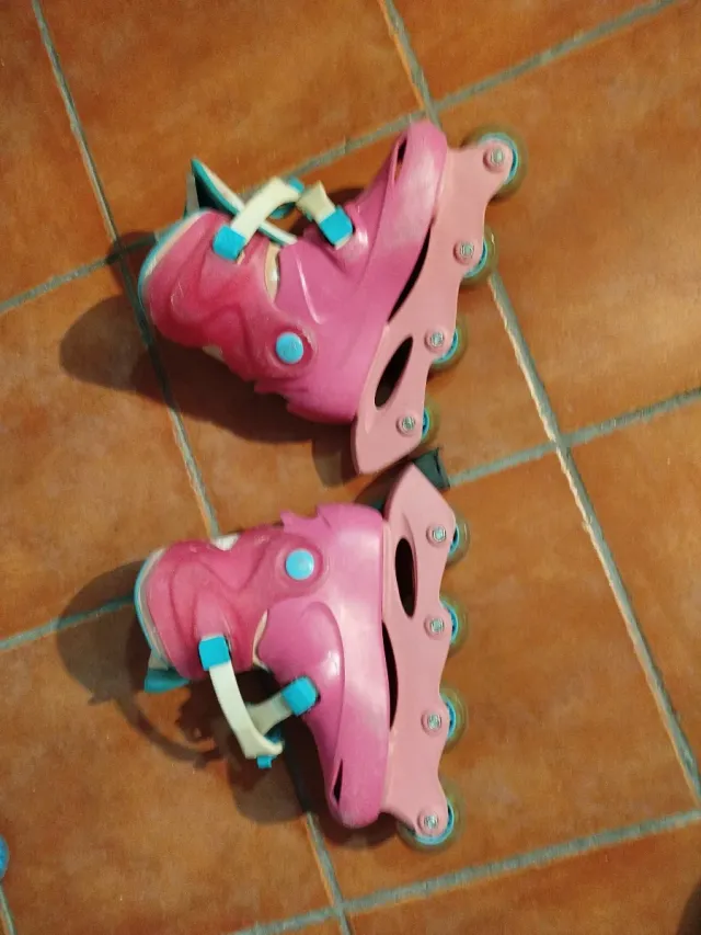 Patines en línea rosas.Decatlhon Talla 34 .