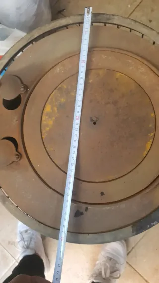 Estufa leña redonda hierro retro