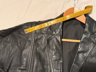 Cazadora de piel para mujer años 90