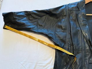 Cazadora de piel para mujer años 90