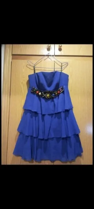 VESTIDOS 5 € CADA UNO