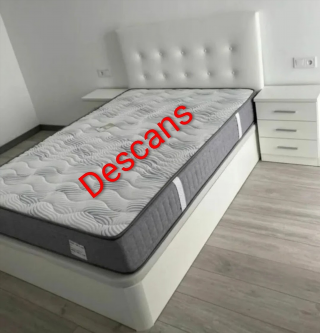 Canapé, colchão e cabeceira