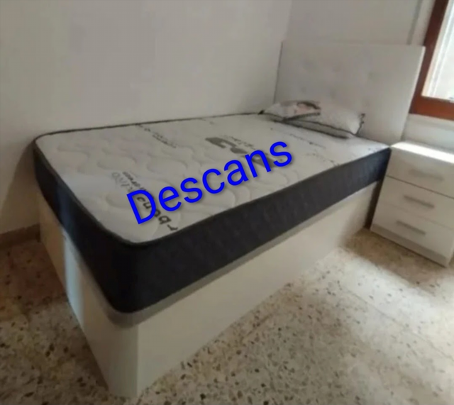 Canapé, colchão e cabeceira