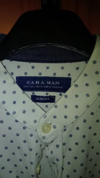 Camisa Zara blanca con lunares