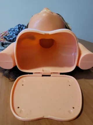 Cabeza de Muñeca Famosa para Peinar