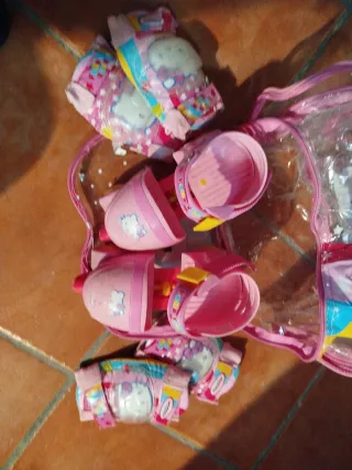 Patines conBolsa Hello Kitty transparente. T 28-30
