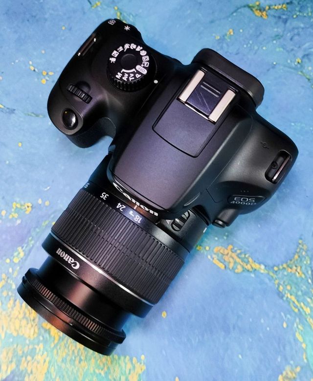 Canon Eos 4000D Reflex Wifi 0111